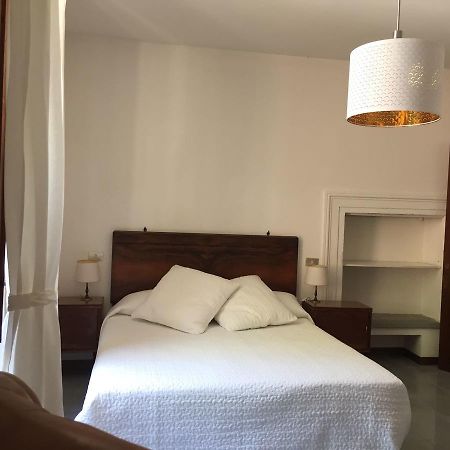 Civico 10 Hotel กุบบีโอ ภายนอก รูปภาพ