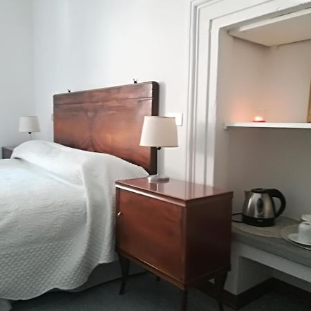 Civico 10 Hotel กุบบีโอ ภายนอก รูปภาพ