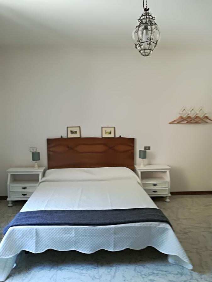 Civico 10 Hotel กุบบีโอ ภายนอก รูปภาพ
