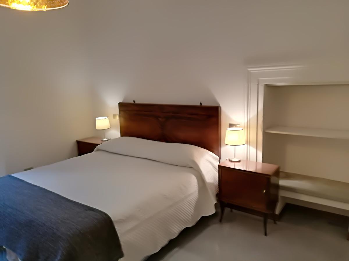 Civico 10 Hotel กุบบีโอ ภายนอก รูปภาพ
