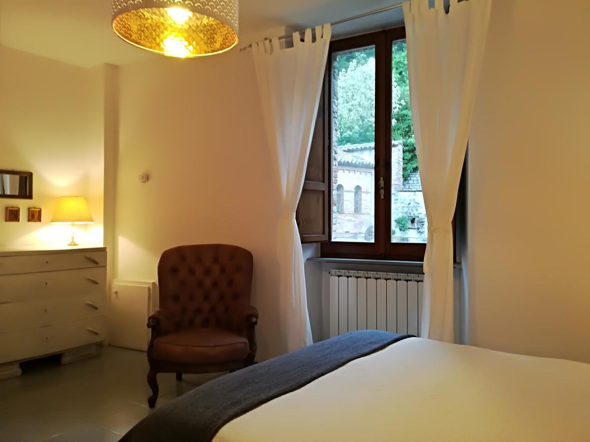 Civico 10 Hotel กุบบีโอ ภายนอก รูปภาพ